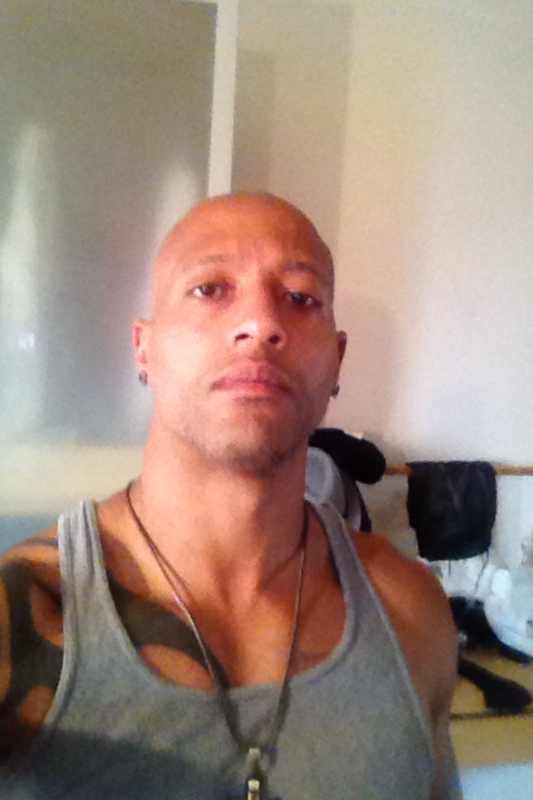 Date this hard body United States man Brandon from Baltimore US13655
