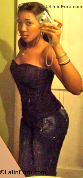 Date this beautiful Dominican Republic girl Yeimy from Santiago DO12788