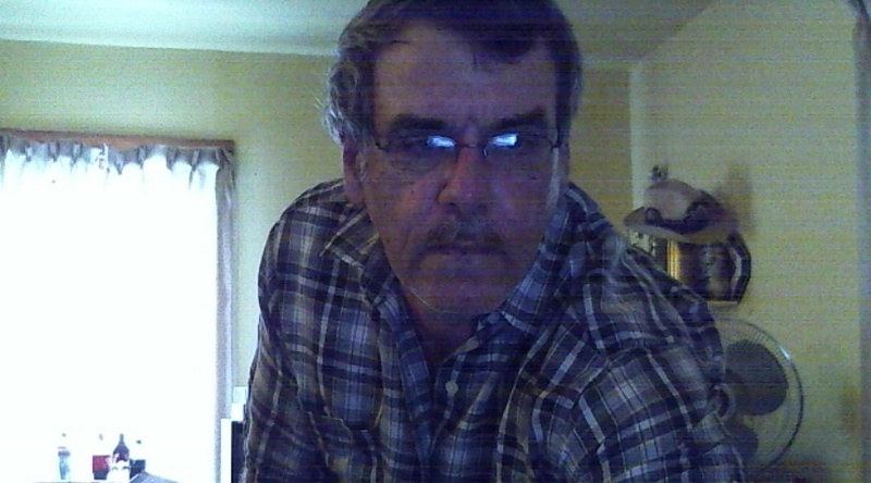 Date this beautiful United States man James from Louisville US13672