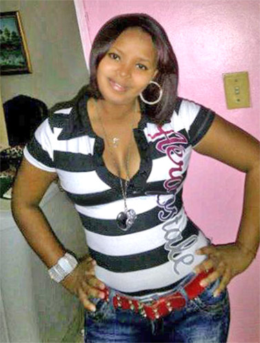 Date this hard body Dominican Republic girl  from Santo Domingo DO12885