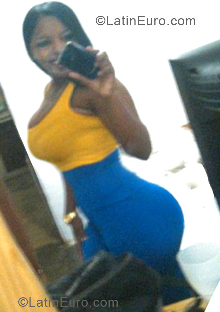 Date this funny Dominican Republic girl Johanna cuello from Santo Domingo DO12976