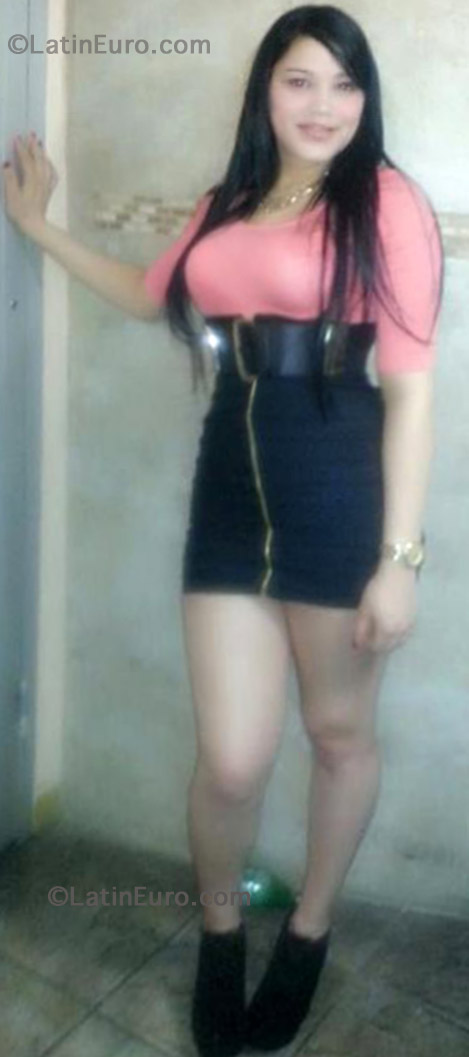 Date this georgeous Dominican Republic girl Melisa from Santiago DO13117