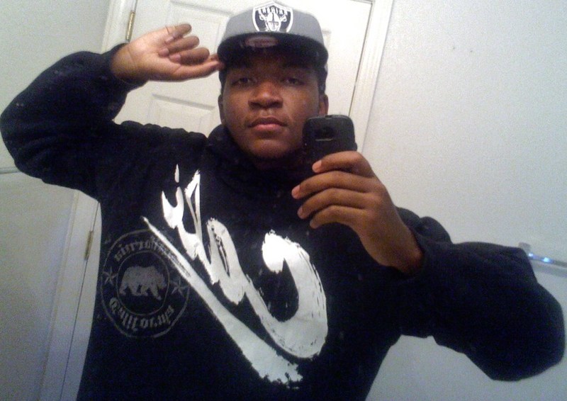 Date this hard body United States man Kci from Elk Grove US13735
