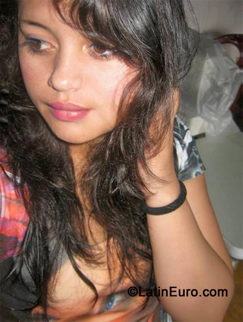 Date this stunning Colombia girl Jinnany from Bogota CO11680