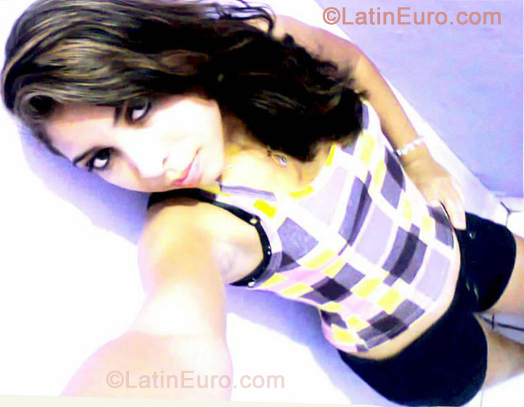 Date this lovely Brazil girl Yara from Belem BR7276