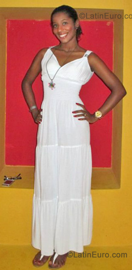 Date this nice looking Dominican Republic girl Katherine from Santo Domingo DO13500