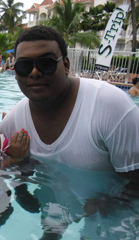 Date this young United States man Felix from Santo Domingo DO13678