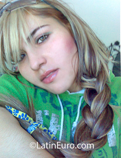 Date this nice looking Mexico girl Ivette from Guadalalajara MX823