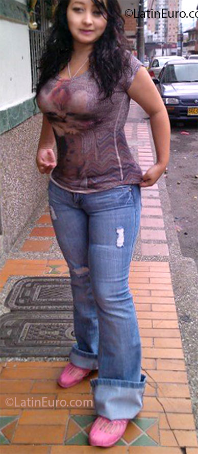 Date this passionate Colombia girl Natalia from Bogota CO12029