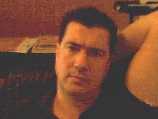 Date this sultry United States man Fred from United States US13918