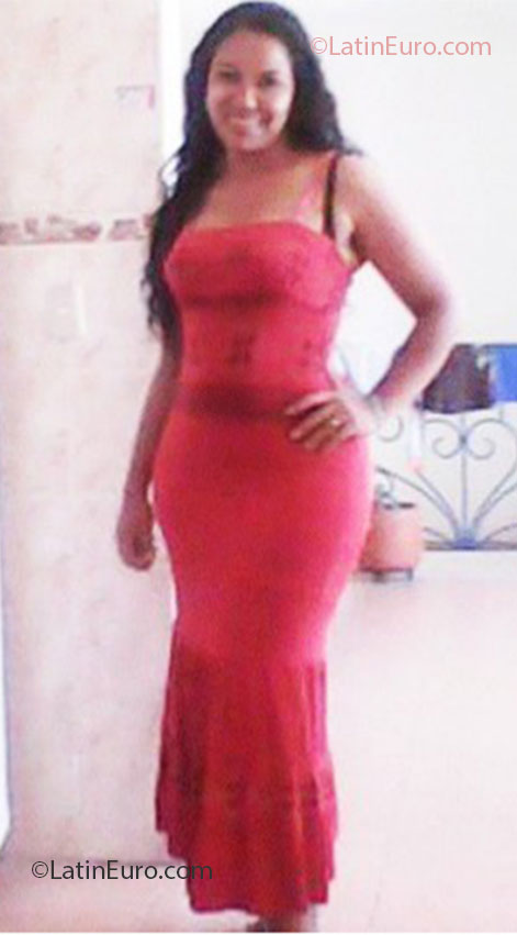 Date this funny Colombia girl Dallana from Cali CO12092
