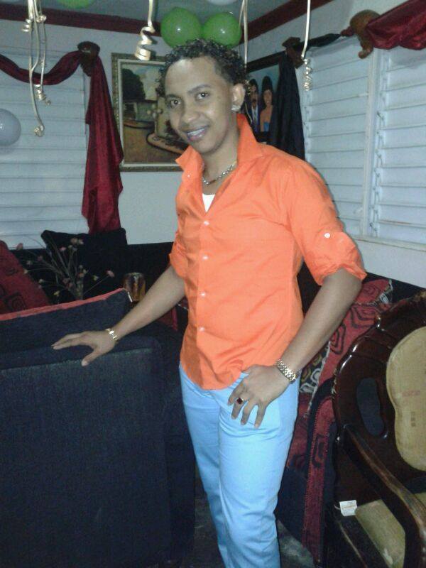 Date this hard body Dominican Republic man Cristhian from Santiago DO14355