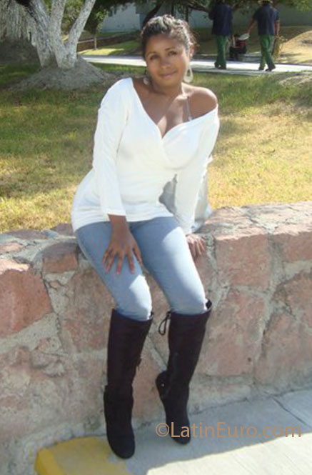 Date this charming Mexico girl Sol from Mexico City MX863