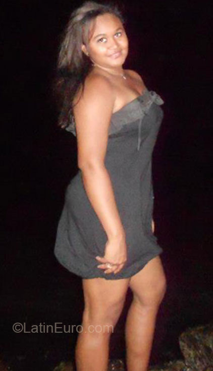 Date this hard body Brazil girl Mary from Fortaleza BR7529