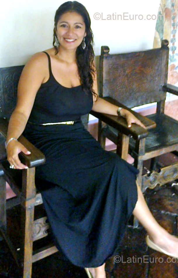 Date this beautiful Colombia girl Diana from Colombia CO12317