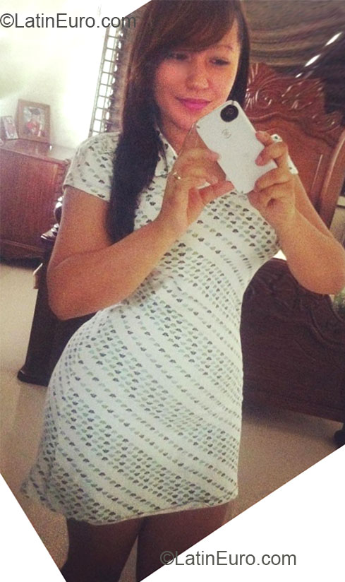 Date this georgeous Dominican Republic girl Valeria from Republica Dominicana DO14735