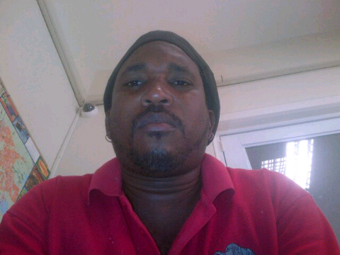 Date this tall Curacao man Terence from Curacao CB7