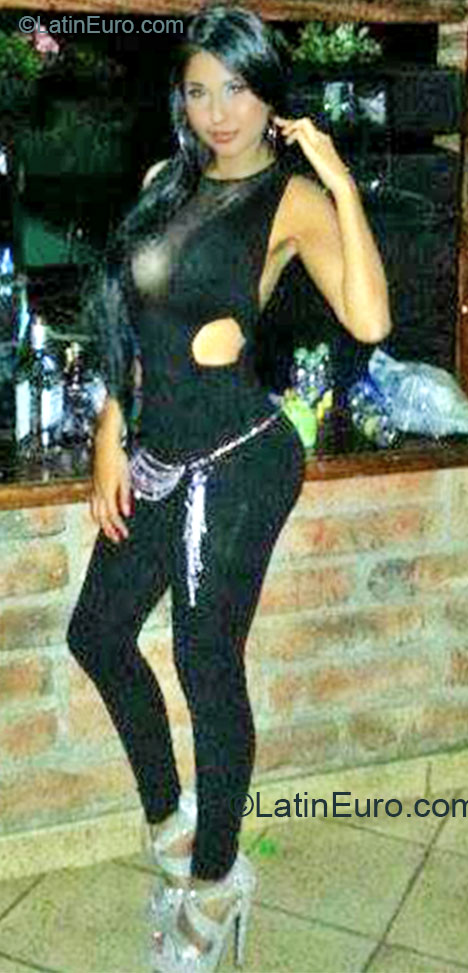 Date this young Colombia girl Sol from Bogota CO15462