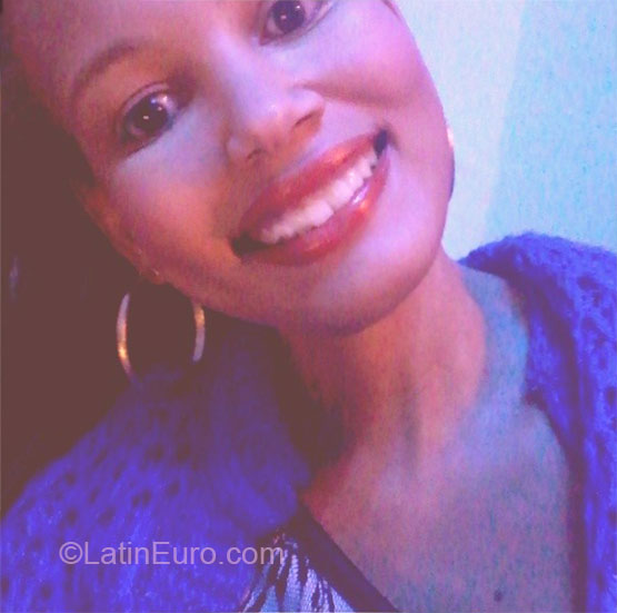 Date this hot Brazil girl Fabiola from Rio de Janeiro BR7609