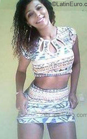 Date this passionate Brazil girl Camila from Rio de Janeiro BR7626