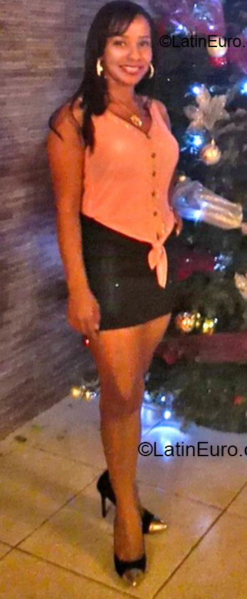 Date this stunning Colombia girl Angie from Medellin CO12576