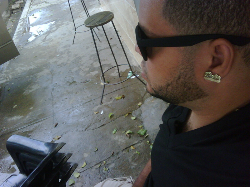 Date this nice looking Dominican Republic man HECTOR from La Vega DO15133