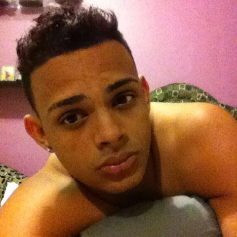Date this pretty Dominican Republic man Pedro j. b. gon from Santo Domingo DO15235