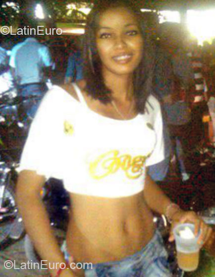 Date this georgeous Dominican Republic girl Miriam p from Santo Domingo DO15343