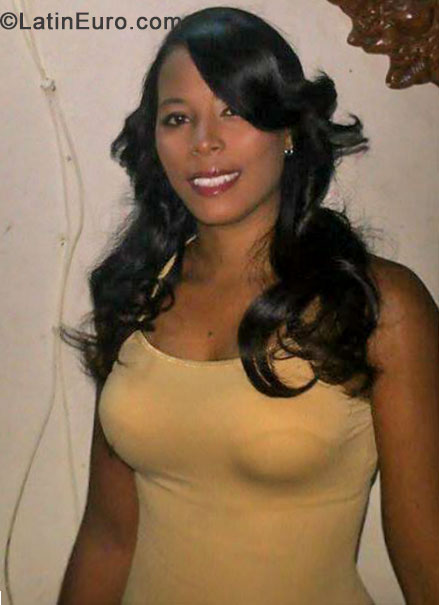 Date this tall Dominican Republic girl Ana karina from San cristobal DO15379