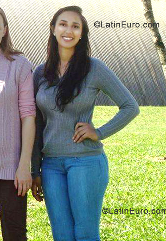 Date this cute Brazil girl Marcia from Chapeco BR7700