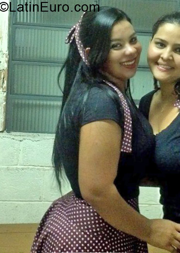 Date this athletic Brazil girl Sofia from Divinopolis BR7711