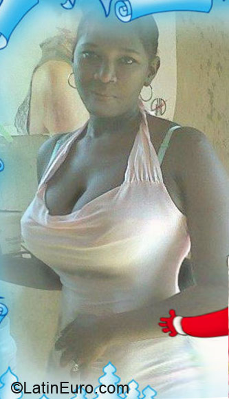 Date this exotic Dominican Republic girl Carmen from Las Vega DO15455