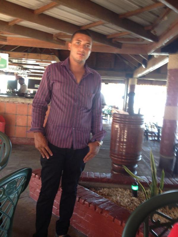 Date this funny Dominican Republic man Arturo romero from Santo Domingo DO15479