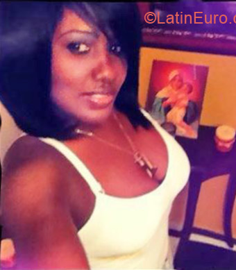 Date this young Dominican Republic girl Isabel from Santo Domingo DO15571