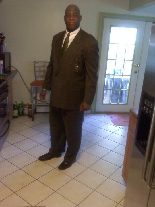 Date this hot United States man Humphrey from Central Islip US14183