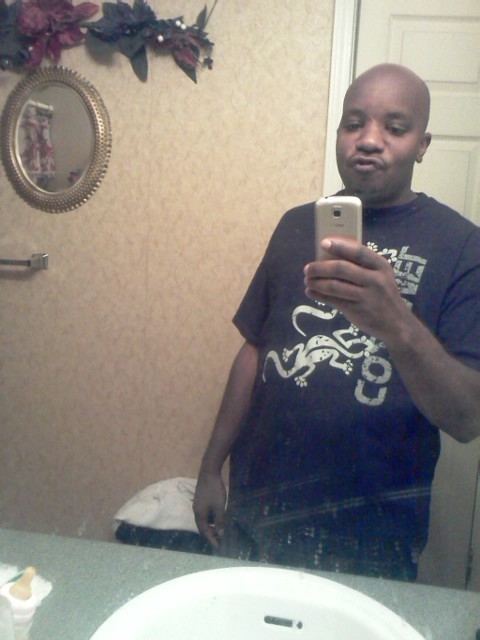 Date this lovely United States man Kenneth from Longview US14221