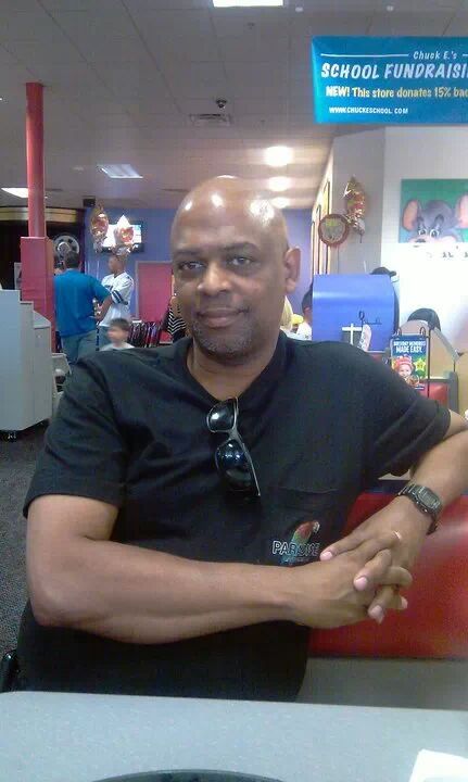 Date this athletic United States man Wendell from Surprise US14222