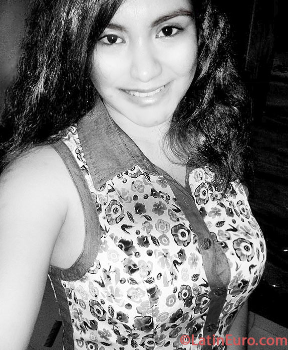 Date this fun Mexico girl Leslie from Poza Rica MX1083