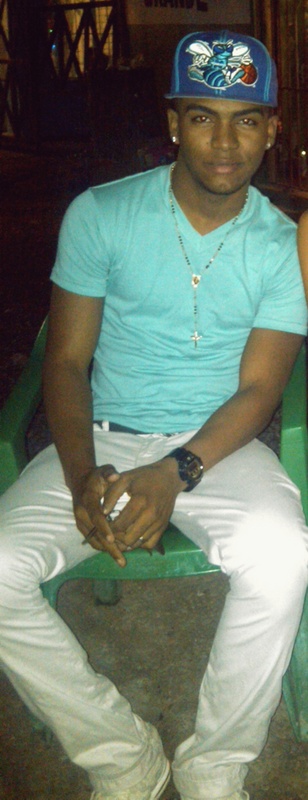 Date this tall Dominican Republic man Wilkin froilan from San Pedro DO16288
