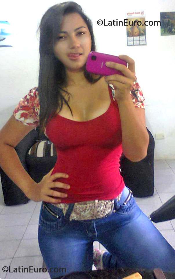 Date this cute Brazil girl Silvania from Belo Jardim BR7903