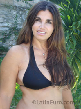 Date this gorgeous Mexico girl Marilene from Merida MX1380