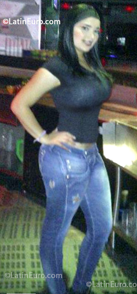 Date this passionate Colombia girl Maria kmila from Medellin CO13407