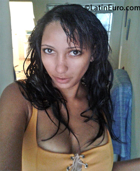 Date this hot Brazil girl Vanessa from Rio De Janeiro BR7959