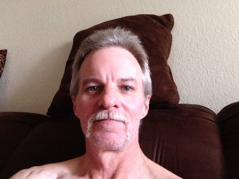 Date this fun United States man Leelee from Tucson US14477