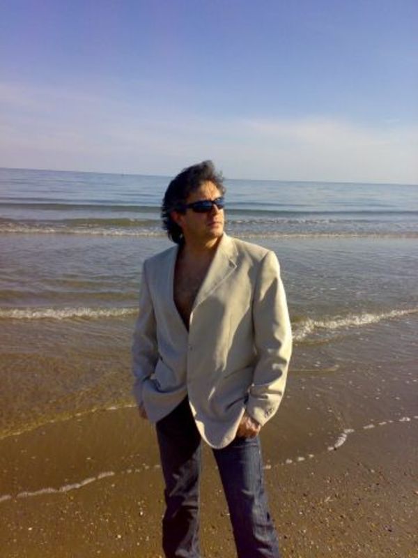 Date this sensual Italy man Liloulin from Lido IT217