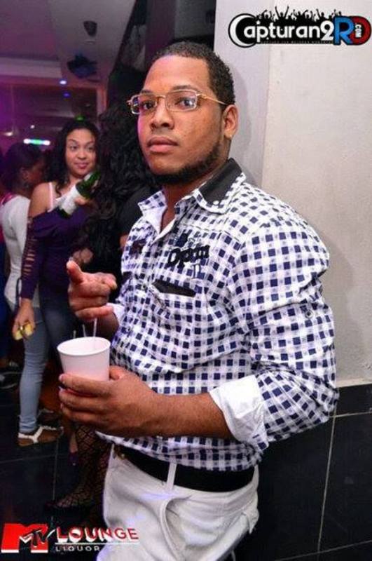 Date this hard body Dominican Republic man Johnny de jesus from Espana DO17209