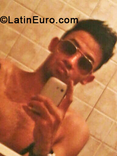 Date this sultry Brazil man Everton from Belo Horizonte BR8175