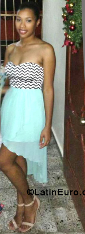 Date this delightful Dominican Republic girl Griselle from Santo Domingo DO33199