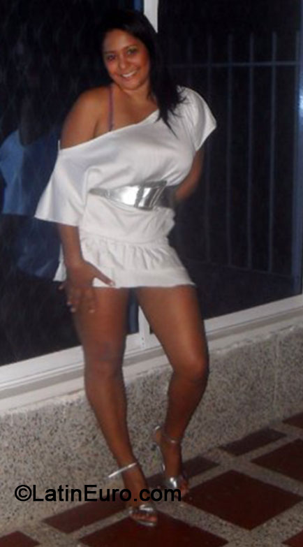 Date this passionate Colombia girl Mileidys from Santa Marta CO14600