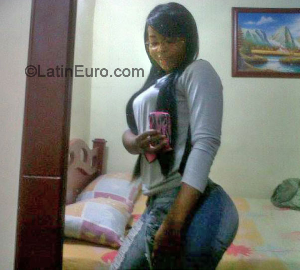 Date this gorgeous Colombia girl Marisol from Cali CO25582